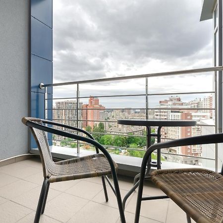 Petrovdom 11-212 In Rc Central Park Residence Complex Kyiv Exterior photo