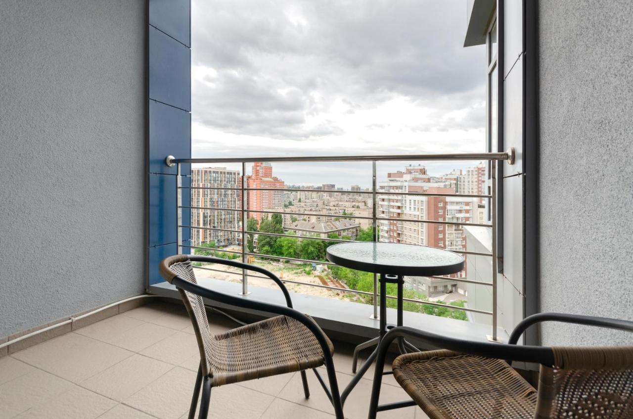 Petrovdom 11-212 In Rc Central Park Residence Complex Kyiv Exterior photo
